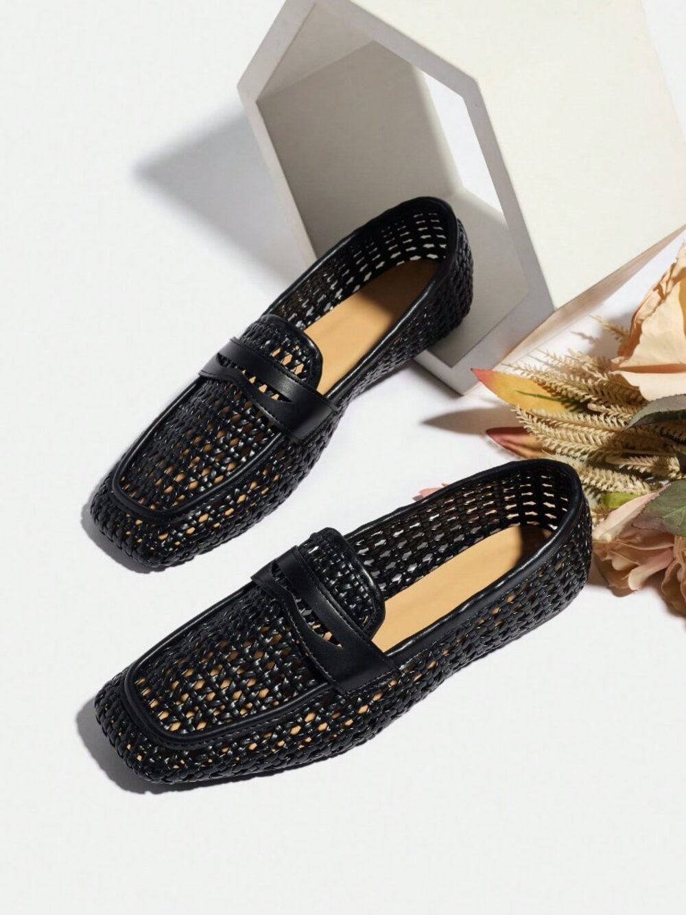 Black Vintage-Style Women's Woven Flat Slip-On Loafers